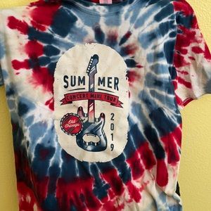 tie dye t shirt